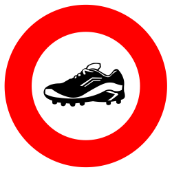 Souliers de football interdits